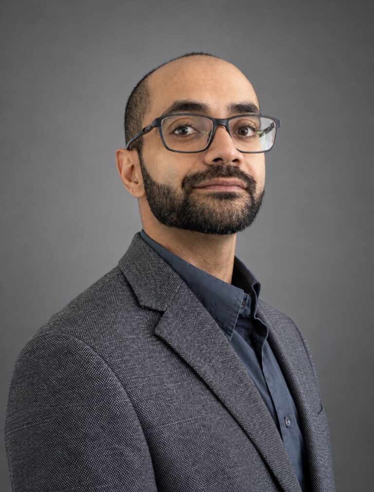 Leandro Santiago, agente de seguros de vida em Massachusetts